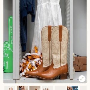 ISO Tecovas Annie - Bone and Caramel Size 9.5